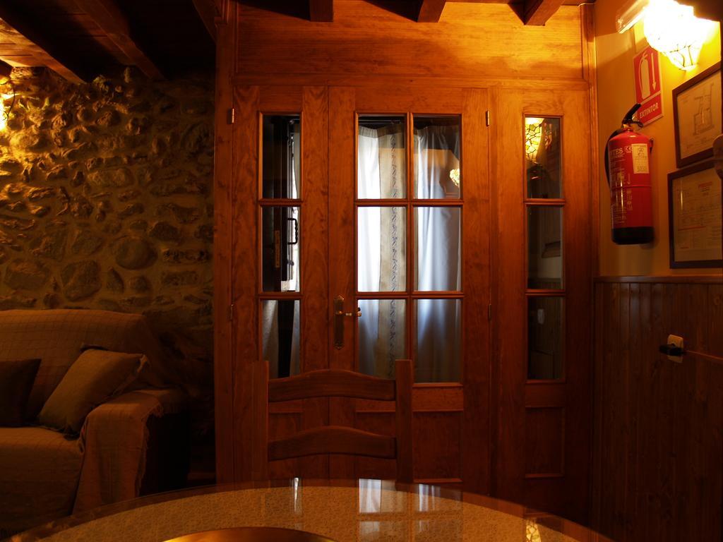 La Casa Del Vado Guest House Hervas Exterior photo